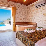 Villa Secluded Private Pool Jakuzzi In Uzumlu Village Kalkan
