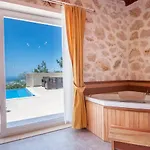 Secluded Private Pool Jakuzzi In Uzumlu Village Villa