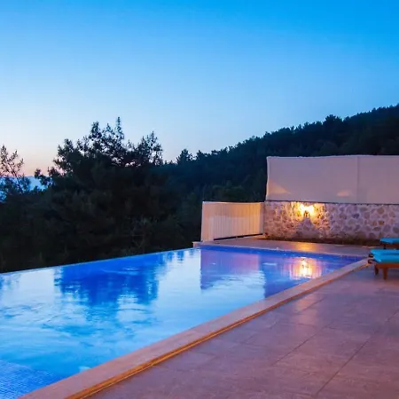 Secluded Private Pool Jakuzzi In Uzumlu Village Villa Kalkan