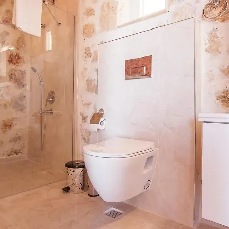 Secluded Private Pool Jakuzzi In Uzumlu Village Villa *