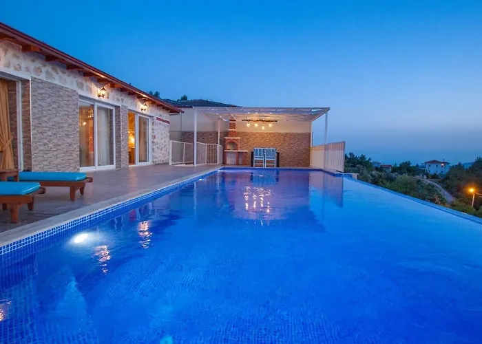 Villa Secluded Private Pool Jakuzzi In Uzumlu Village